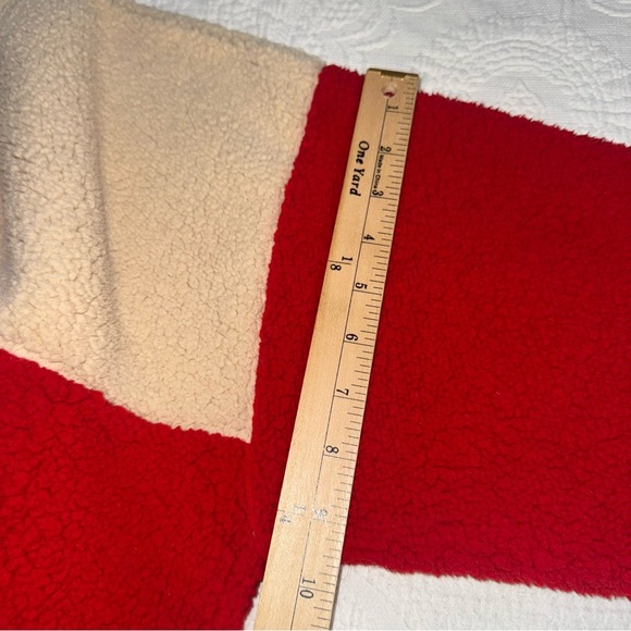 Fila Woman's Pullover Sweater Red & Beige / Tan Sherpa Size Medium Quarter Zip - Picture 7 of 11